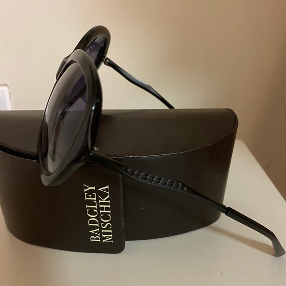 Badgley Mischka Accessories - Badgley Mischka sunglasses